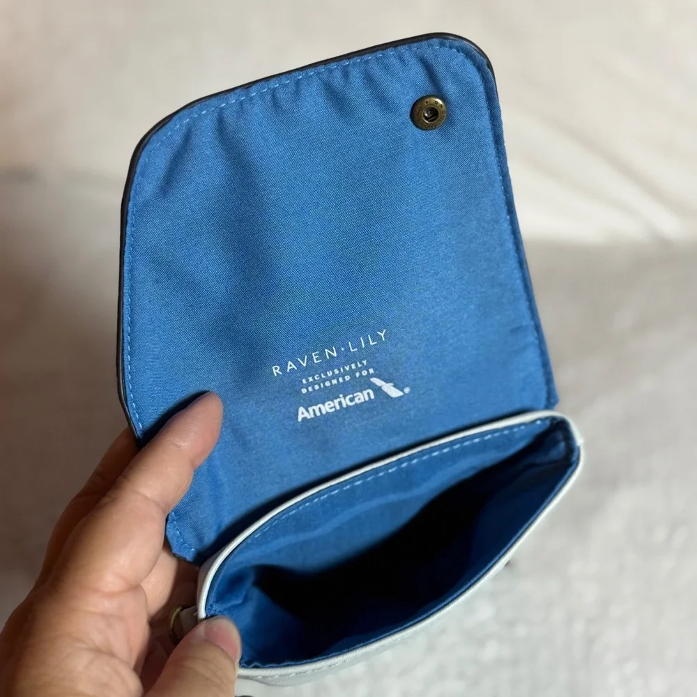 Raven+Lily American Airlines Flagship Business Class Amenity Kit LIMITED EDITION